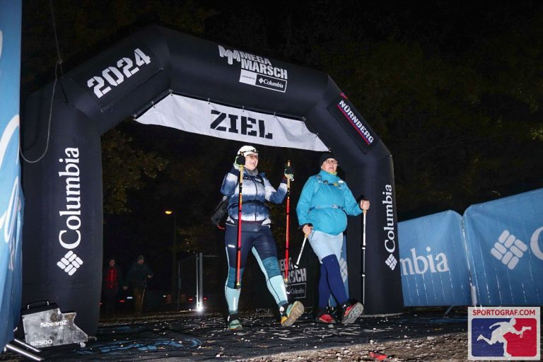 Jasmin im Ziel beim Megamarsch Nürnberg 2024